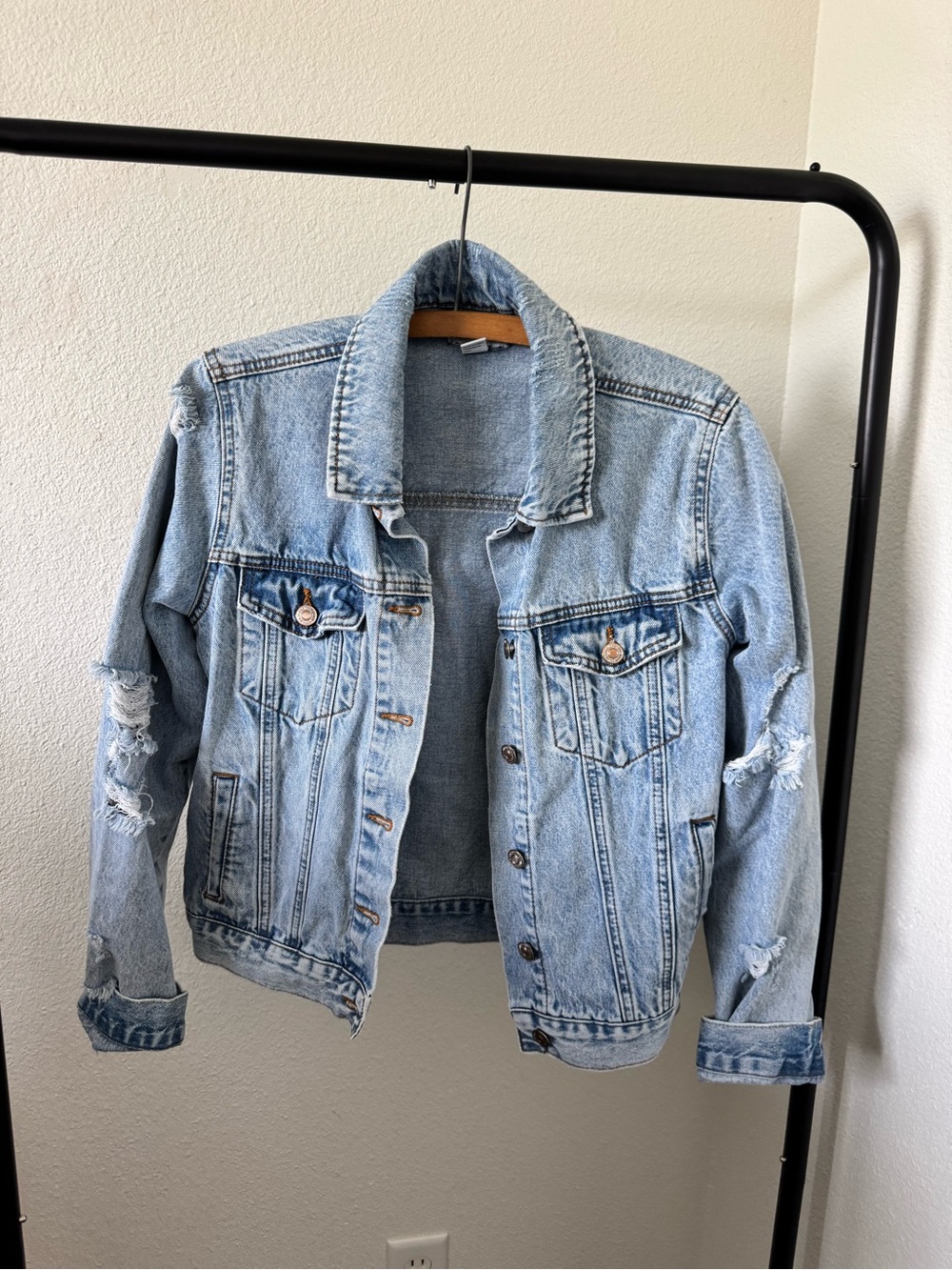 Forever 21 Light Blue Distressed Denim Jacket - Size Small